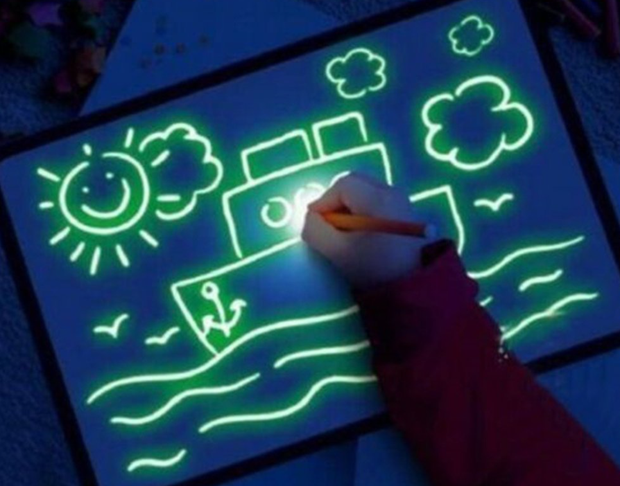 Svítící kreslící tabulka s LED perem A3 - Draw with light