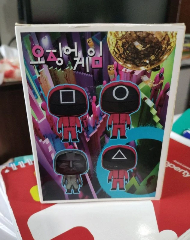 Squid Game, Hra na oliheň- 3D figurky 10cm se zbraní