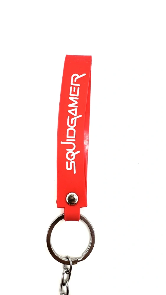 Squid Game, Hra na oliheň- Přívěšek Červená uniforma 456