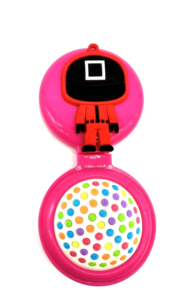 Squid Game, Hra na oliheň-čtverec, zrcátko a hřeben-kartáč-růžový