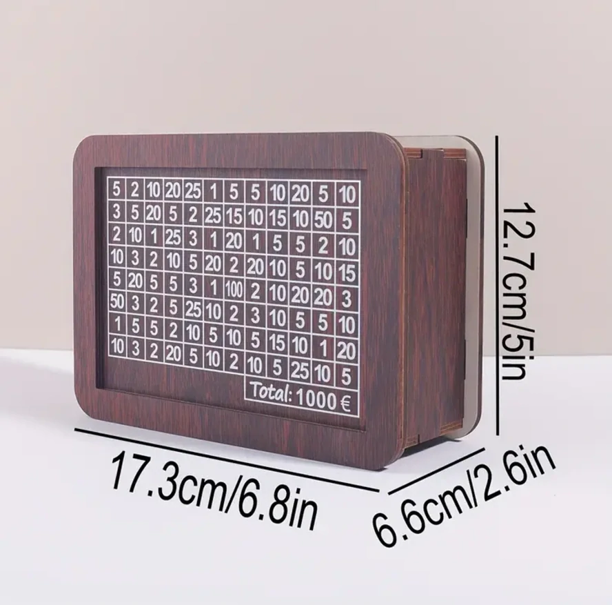 Dřevěná pokladnička s cílem 1000 euro