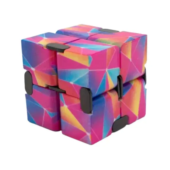 Infinity Cube Nekonečná kostka Trojúhelníky