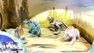Triceratops sada Dino Planet