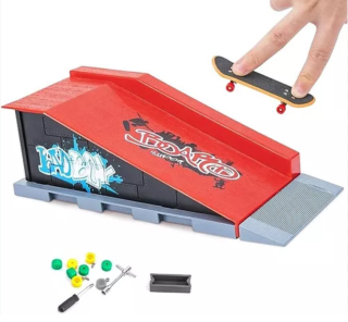 Fingerboard park B Prstový skateboard park stavebnice, rampa, skatepark