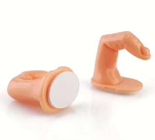 Cvičné prsty pro manikérky