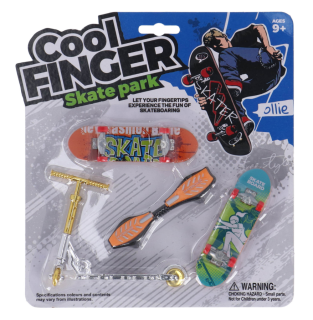 Sada 4 skateboardy a koloběžka