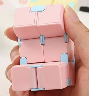 Infinity Cube Nekonečná kostka růžová
