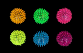 Spiky Ball, blikající a pískající míček